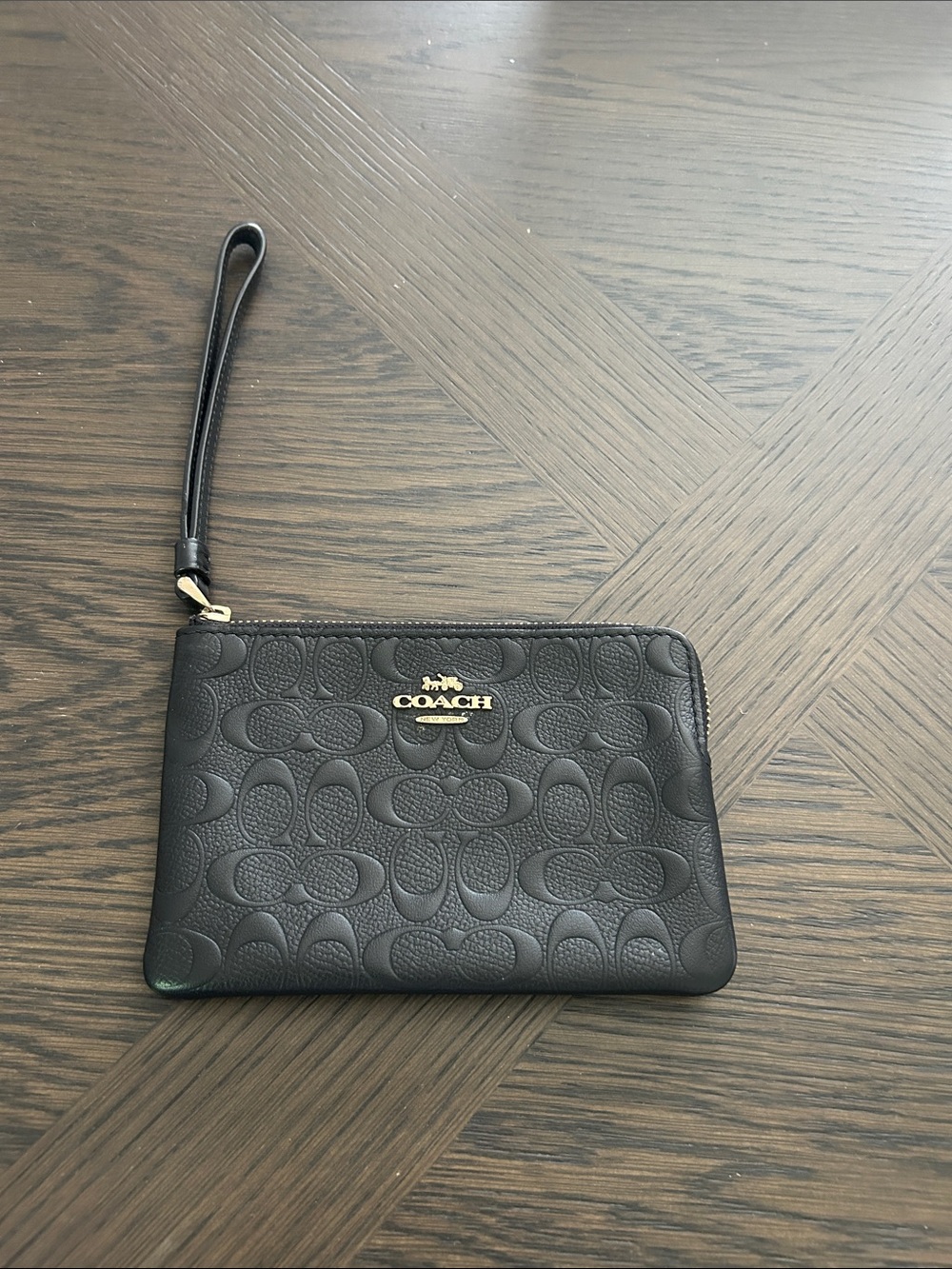 Coach Black Embossed Signature Leather Wristlet NWOT 6.25x4